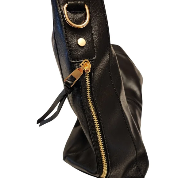 Black Vegan Leather Crossbody Shoulder Bag  NWT - Picture 6 of 12